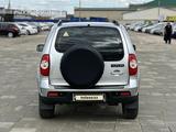 Chevrolet Niva 2017 года за 4 250 000 тг. в Атырау – фото 4