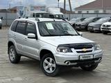 Chevrolet Niva 2017 года за 4 250 000 тг. в Атырау – фото 2