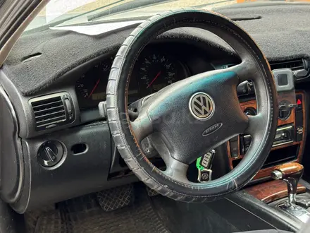 Volkswagen Passat 1998 года за 1 600 000 тг. в Кокшетау – фото 7