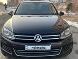 Volkswagen Touareg 2013 годаүшін9 500 000 тг. в Астана