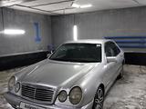 Mercedes-Benz E 230 1997 года за 1 800 000 тг. в Астана