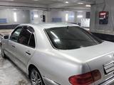 Mercedes-Benz E 230 1997 года за 1 800 000 тг. в Астана – фото 4