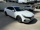 Hyundai Elantra 2023 годаfor12 000 000 тг. в Астана – фото 3