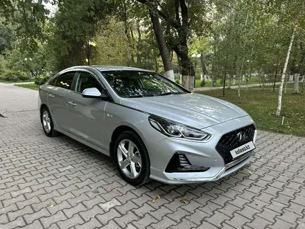 Hyundai Sonata 2021 года за 9 700 000 тг. в Шымкент – фото 2