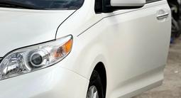 Toyota Sienna 2017 года за 17 000 000 тг. в Жетысай – фото 2
