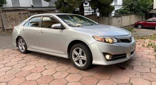 Toyota Camry 2014 года за 5 700 000 тг. в Атырау