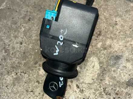 W210 w202 w208 замок зажигания с блокиратором и ключ рыбка за 25 000 тг. в Алматы – фото 7