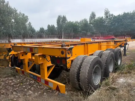 CIMC  Площадка-полуприцеп CIMC 3х осн, 2022г. 2022 года за 10 000 000 тг. в Алматы