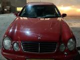 Mercedes-Benz CLK 320 2001 годаfor3 000 000 тг. в Актау – фото 5