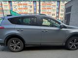 Toyota RAV4 2018 года за 10 500 000 тг. в Хромтау