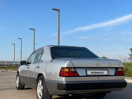 Mercedes-Benz E 200 1992 года за 2 300 000 тг. в Шымкент – фото 10