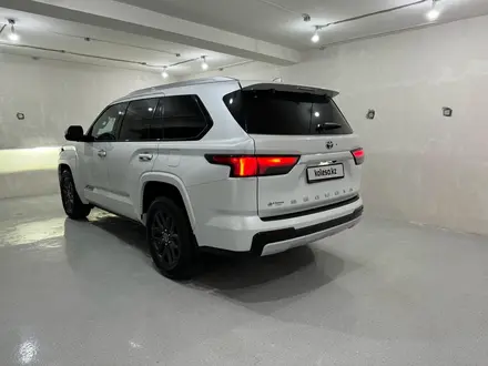 Toyota Sequoia 2023 года за 61 700 000 тг. в Алматы – фото 3