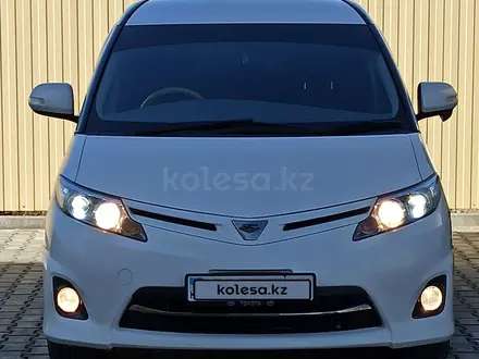 Toyota Estima 2012 года за 6 700 000 тг. в Атырау