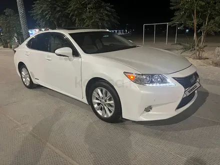 Lexus ES 300h 2013 года за 7 500 000 тг. в Актау – фото 3