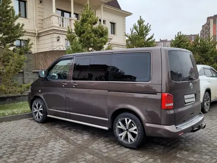 Volkswagen Multivan 2010 года за 13 500 000 тг. в Астана – фото 15