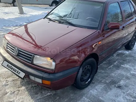 Volkswagen Vento 1993 года за 1 000 000 тг. в Усть-Каменогорск – фото 9