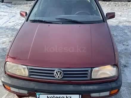 Volkswagen Vento 1993 года за 1 000 000 тг. в Усть-Каменогорск