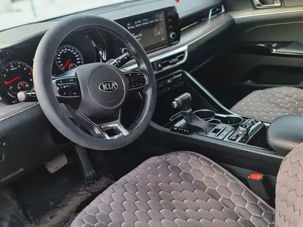 Kia K5 2020 года за 12 000 000 тг. в Астана – фото 17