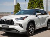 Toyota Highlander 2023 года за 22 500 000 тг. в Алматы – фото 2