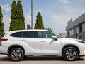 Toyota Highlander 2023 года за 22 500 000 тг. в Алматы – фото 8