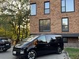 Hyundai Staria 2022 года за 24 500 000 тг. в Алматы – фото 3