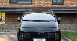 Hyundai Staria 2022 года за 24 500 000 тг. в Алматы