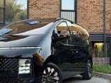 Hyundai Staria 2022 года за 24 500 000 тг. в Алматы – фото 4