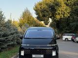 Hyundai Staria 2022 года за 24 500 000 тг. в Алматы – фото 5