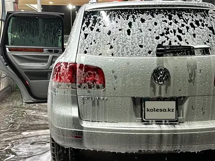 Volkswagen Touareg 2003 года за 5 000 000 тг. в Алматы – фото 7