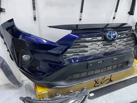 Бампер передний Toyota RAV4 2019-2024 (б’ у) ORIGINAL (в сборе) за 10 000 тг. в Алматы – фото 3