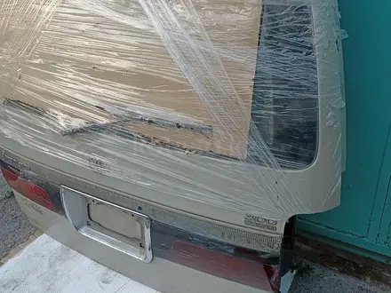 Крышка багажника дверь задняя спойлер за 1 000 тг. в Алматы – фото 10