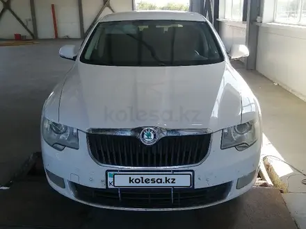 Skoda Superb 2013 года за 4 800 000 тг. в Уральск