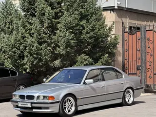 BMW 750