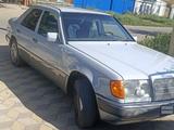 Mercedes-Benz E 200 1992 годаүшін1 100 000 тг. в Уральск – фото 3