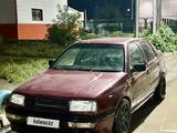 Volkswagen Vento 1993 года за 1 200 000 тг. в Караганда