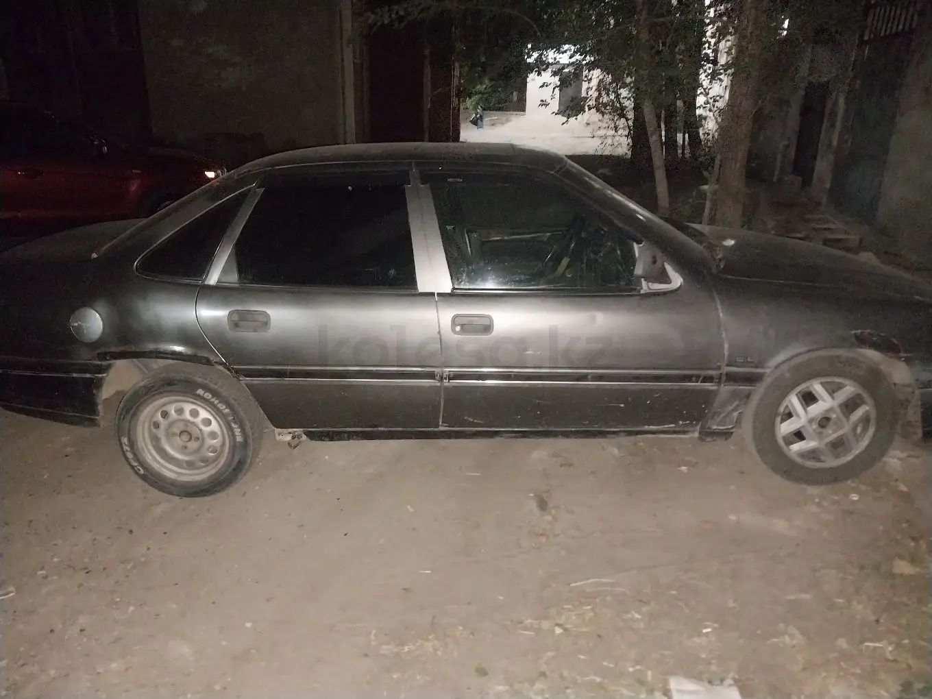 Opel Vectra, 1990