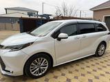 Toyota Sienna 2022 года за 21 500 000 тг. в Кульсары