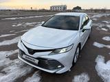 Toyota Camry 2020 годаүшін17 200 000 тг. в Мерке – фото 2