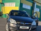 Opel Astra 2013 года за 4 000 000 тг. в Актобе – фото 3