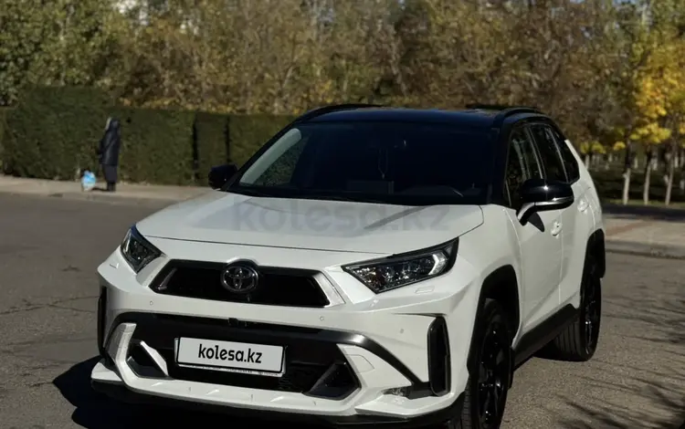 Toyota RAV4 2021 годаүшін16 500 000 тг. в Астана