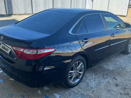 Toyota Camry 2016 года за 6 000 000 тг. в Атырау – фото 10