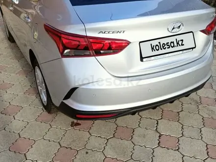 Hyundai Accent 2021 года за 8 200 000 тг. в Щучинск – фото 3