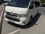 Toyota Hiace 2016 года за 15 900 000 тг. в Актау