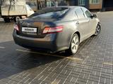 Toyota Camry 2011 года за 6 200 000 тг. в Актобе – фото 2