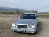 Mercedes-Benz E 320 1997 года за 3 000 000 тг. в Кордай – фото 2