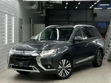 Mitsubishi Outlander 2019 года за 11 280 000 тг. в Астана – фото 3