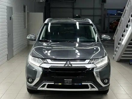 Mitsubishi Outlander 2019 года за 11 280 000 тг. в Астана – фото 2