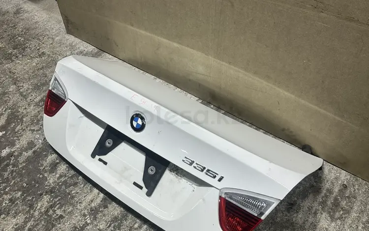 Крышка багажника bmw 3series E90 за 40 000 тг. в Караганда