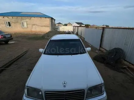 Mercedes-Benz C 200 1997 года за 2 200 000 тг. в Атырау