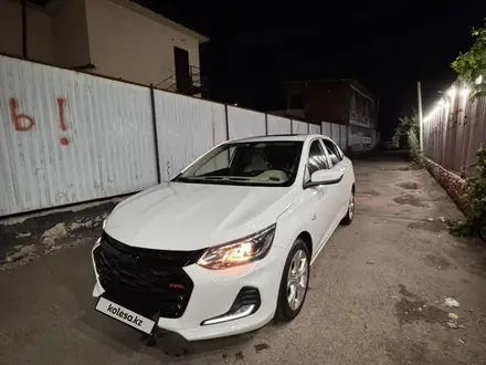 Chevrolet Onix 2023 года за 5 600 000 тг. в Алматы